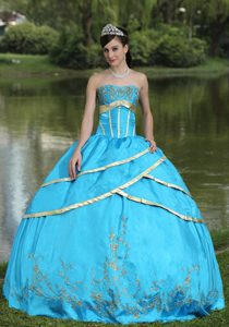 and Satin Blue 2013 Quinceanera Gowns with Embroidery on Promotion