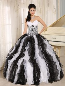 White and Black Sweetheart Quinceanera Dresses with Appliques and Ruffles