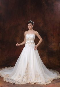 Stylish Strapless Prom Wedding Dresses in Organza and with Embroidery