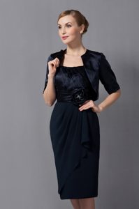 Low Price Strapless Knee-length Wedding Guest Dress in Black